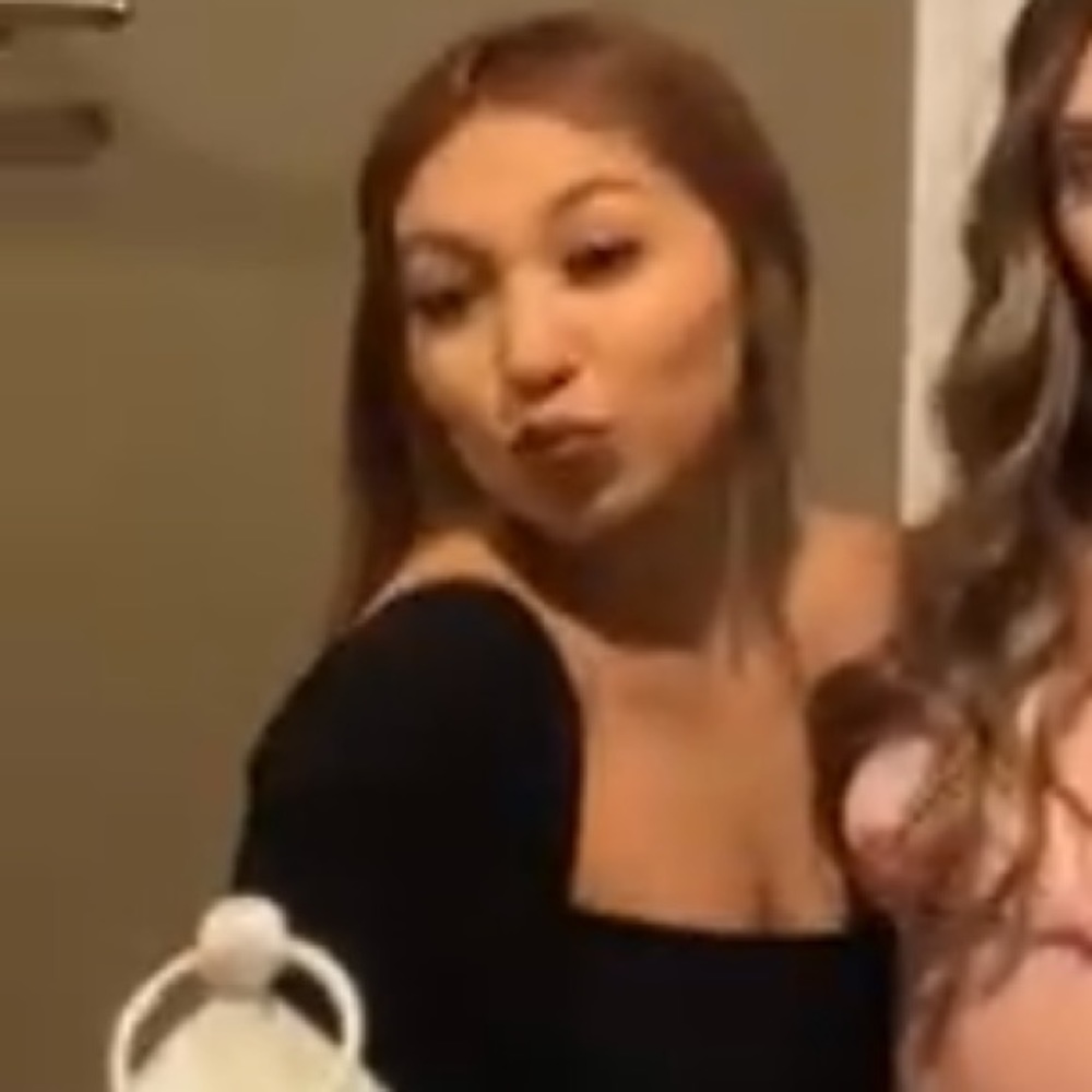 Meet your Posher, Destiny